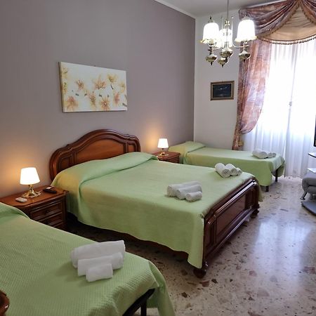 Residenza Margherita - Centralissima ساليرنو المظهر الخارجي الصورة