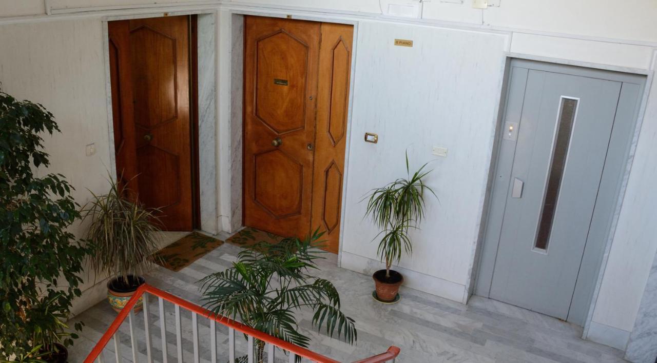 Residenza Margherita - Centralissima ساليرنو المظهر الخارجي الصورة