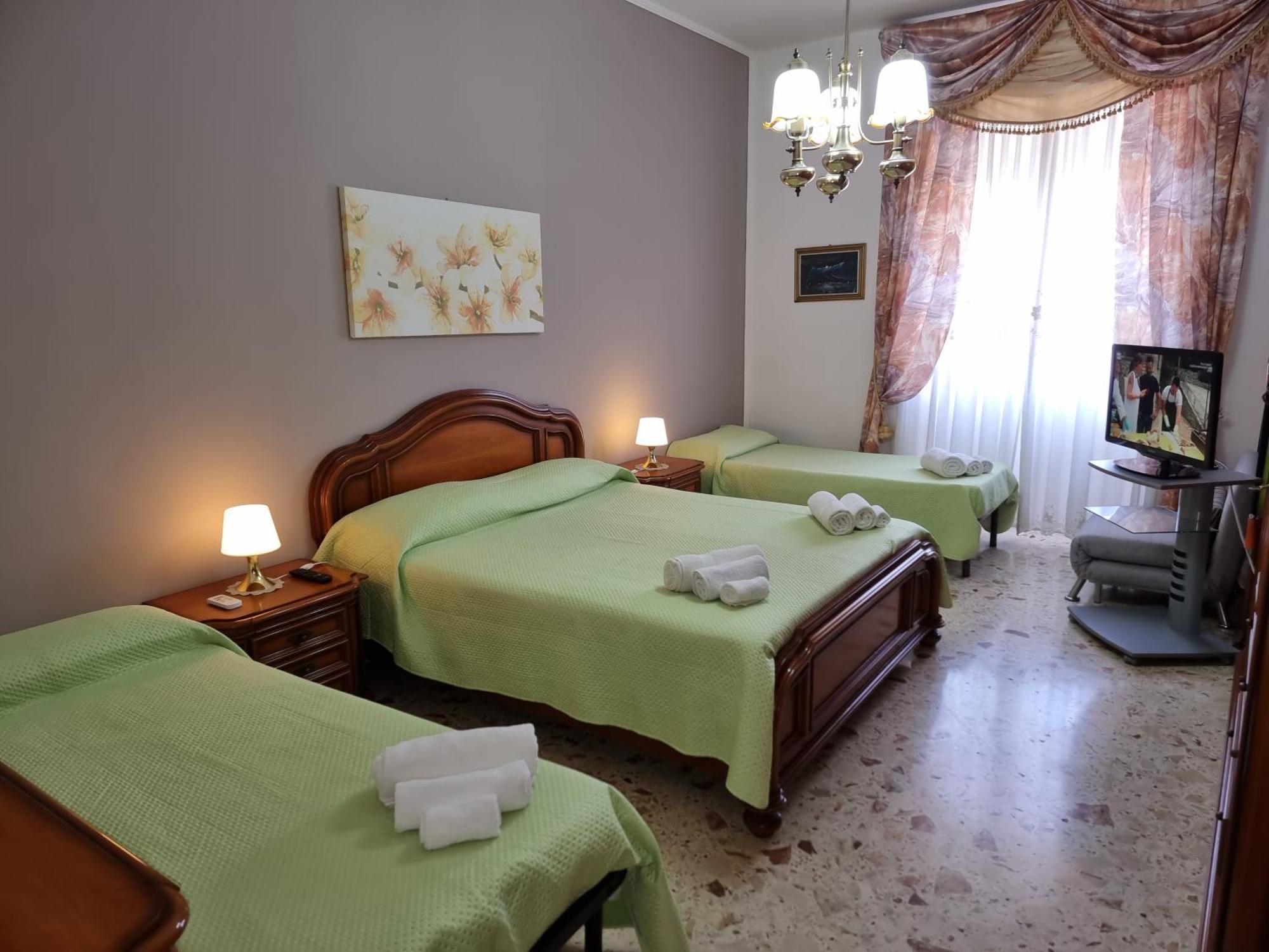 Residenza Margherita - Centralissima ساليرنو المظهر الخارجي الصورة