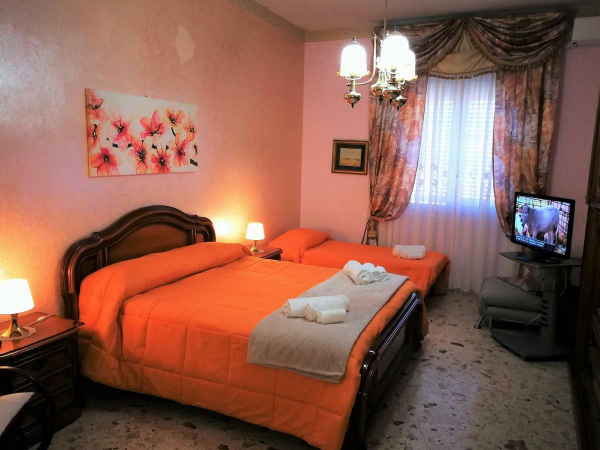 Residenza Margherita - Centralissima ساليرنو المظهر الخارجي الصورة